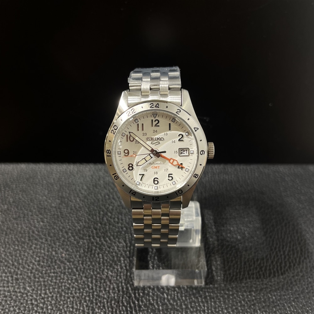 【SEIKO】5スポーツ 人気商品入荷のお知らせ〈junksルクア大阪〉