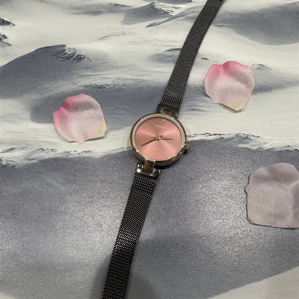 【BERING】BERING Classic Diamond 日本限定 桜エディション レディース時計のご紹介〈junksルクア大阪・梅田〉