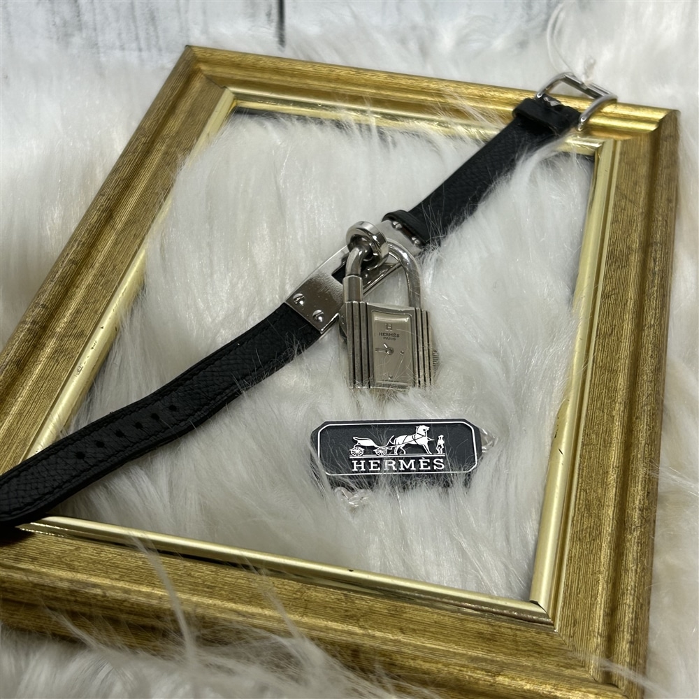 【VINTAGE】HERMESの南京錠をモチーフにした2way仕様の腕時計のご紹介　〈junks ルクア大阪店〉