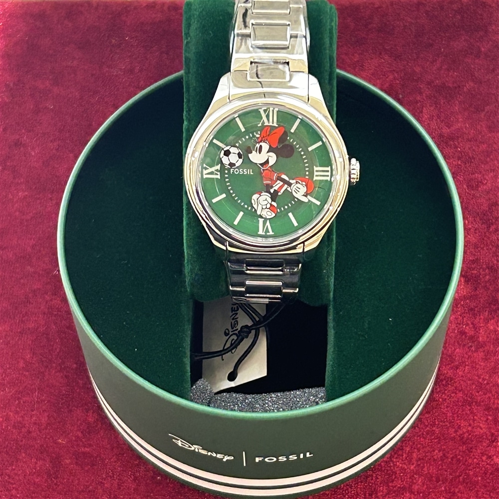 【FOSSIL】ディズニーコラボ時計のご紹介‼︎ ミニーマウスのデザインが施された可愛いデザイン‼︎〈junks ルクア大阪店・梅田〉