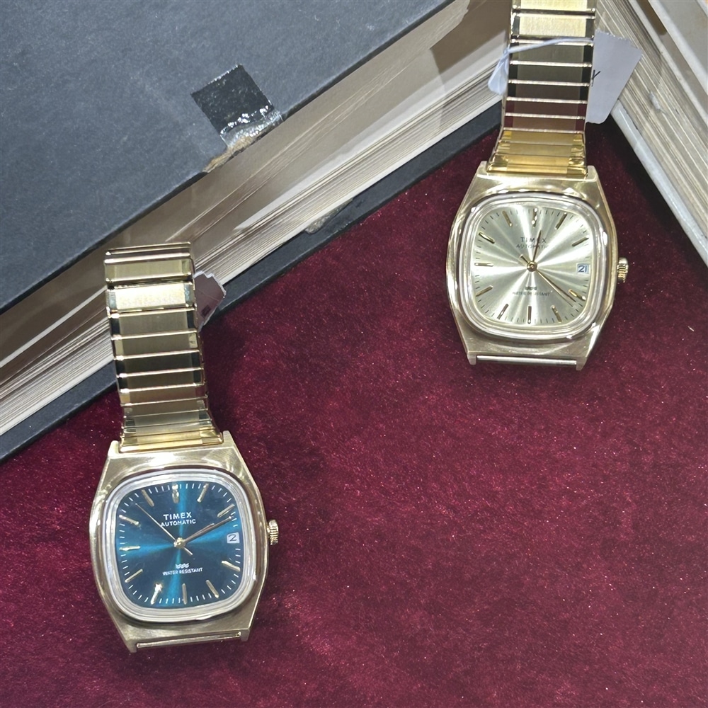 【TIMEX】蛇腹ベルトで着脱簡単‼︎ 夏のシンプルになりがちのコーデにゴールドで差してくれる腕時計のご紹介〈junks ルクア大阪店・梅田〉
