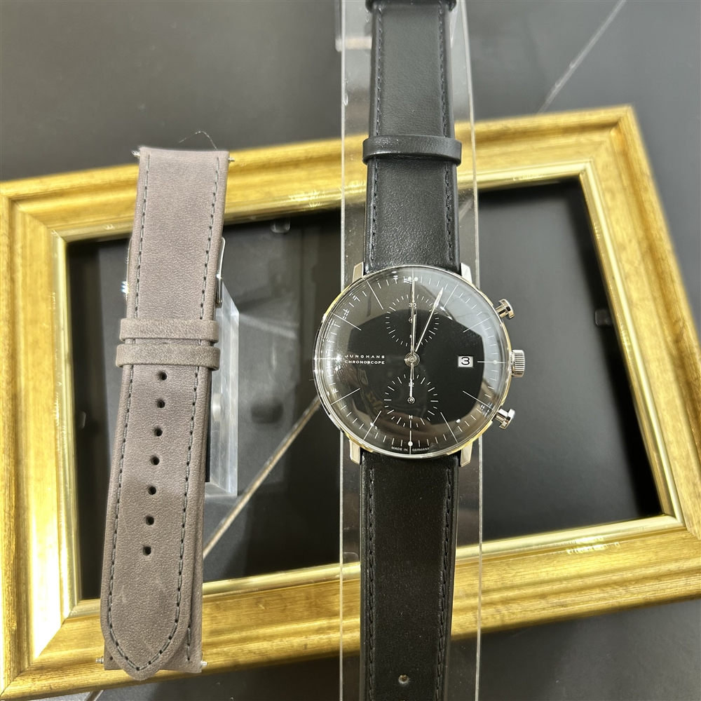 【JUNGHANS】機械式自動巻きの腕時計のご紹介
