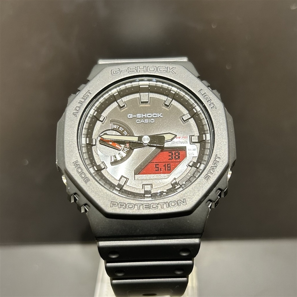 【G-SHOCK】BLACK×RED series ソーラー モバイルリンク機能の時計のご紹介〈junksルクア〉