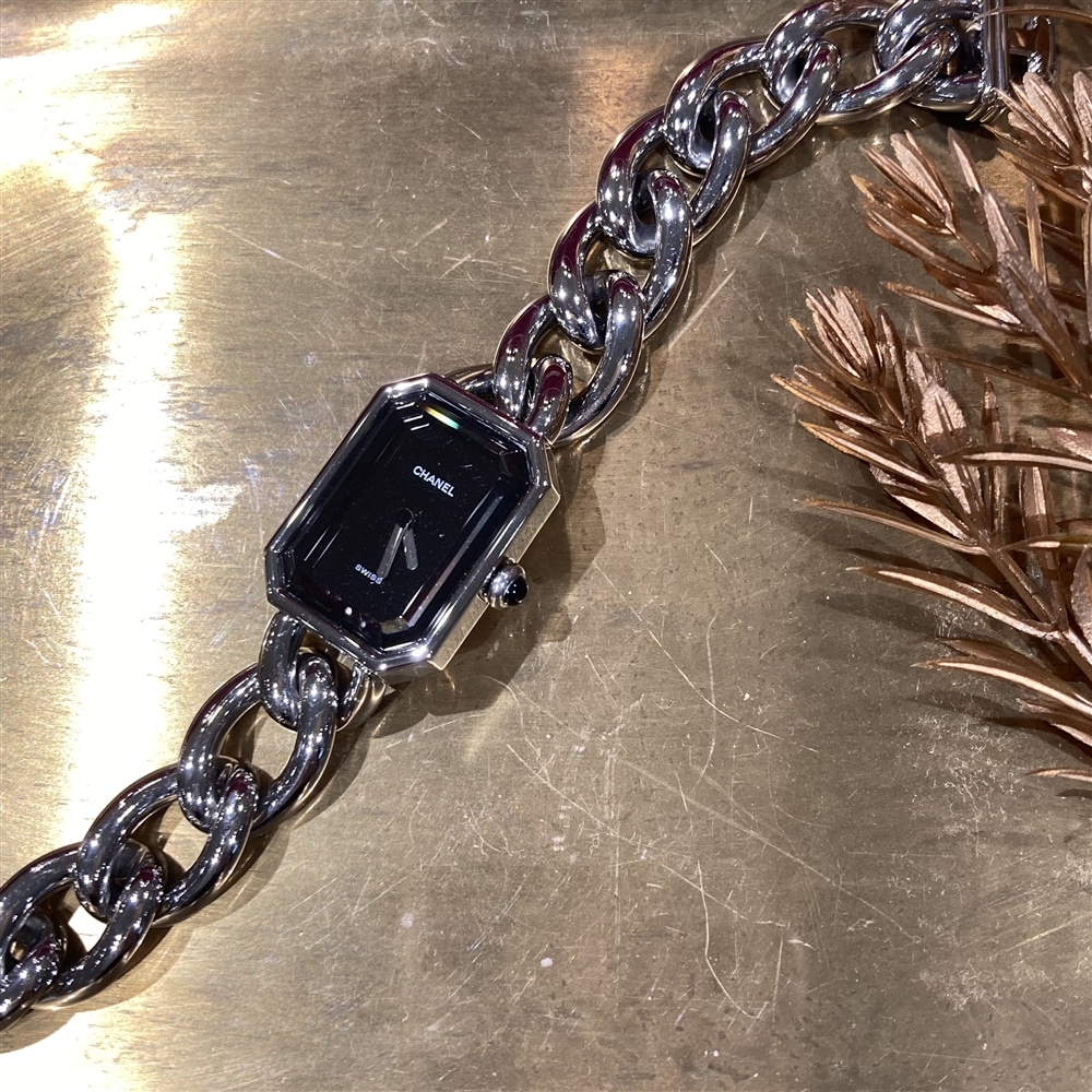 【vintage CHANEL】シルバープルミエール〈junksルクア大阪店(梅田)〉
