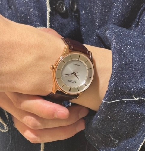 オンでもオフでも気軽に使える、シンプルなソーラーウォッチ!