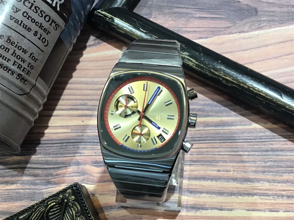 【BREW】人気の『Metric 』シリーズよりゴールド×レッドモデルをご紹介いたします♪ 【グランフロント大阪(梅田)】