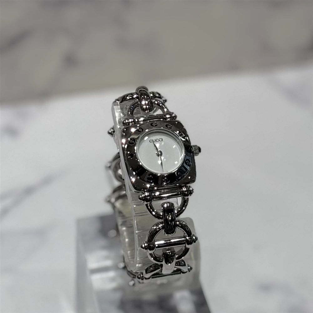 【VINTAGE】まるでアクセサリーのようなGUCCIのヴィンテージウォッチをご紹介します♪【グランフロント大阪（梅田）】