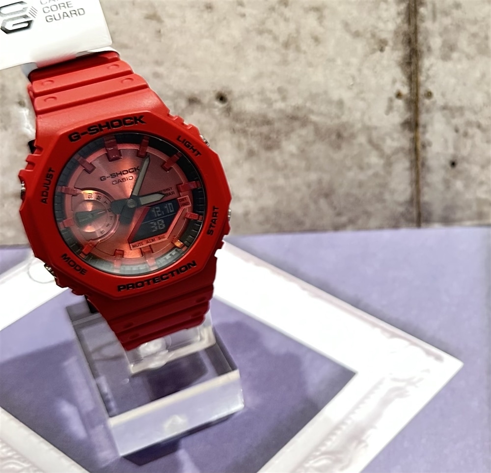 【G-SHOCK】12月発売!人気の2100シリーズから華やかなお色味のモデルをご紹介いたします♪ 【グランフロント大阪(梅田)】