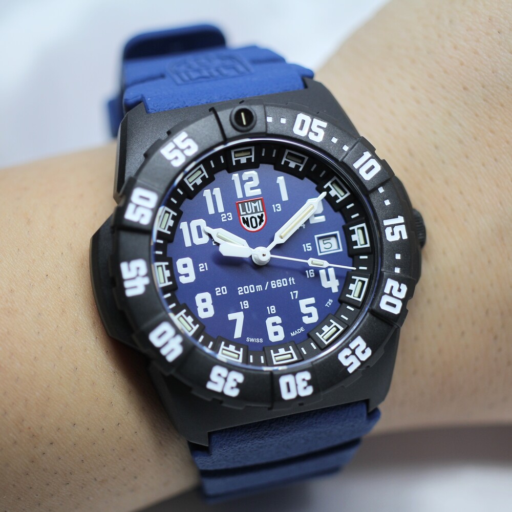 【LUMINOX】ブルーの配色がカッコいい!! 新作Navy SEAL 3553の魅力を徹底レビュー
