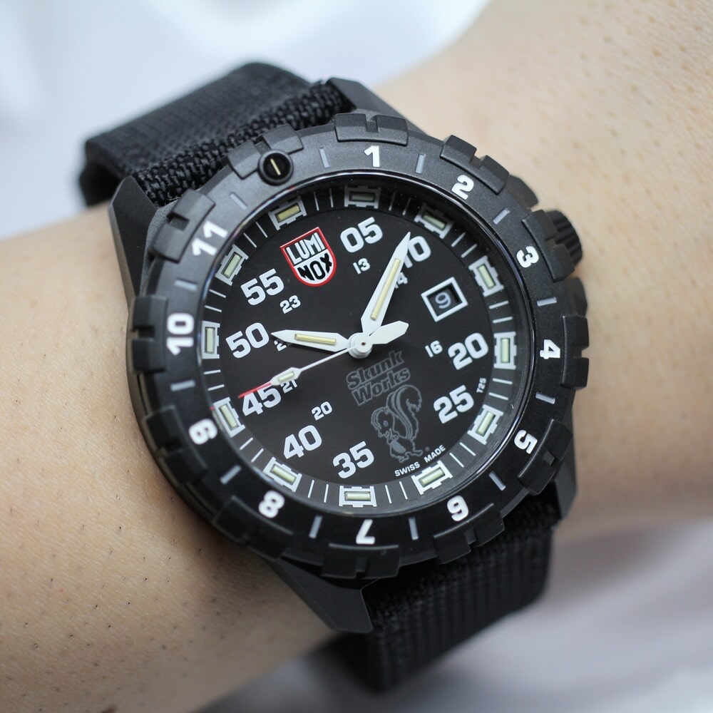 【Luminox】F-117 NIGHTHAWK™ x Skunk Works®を徹底レビュー