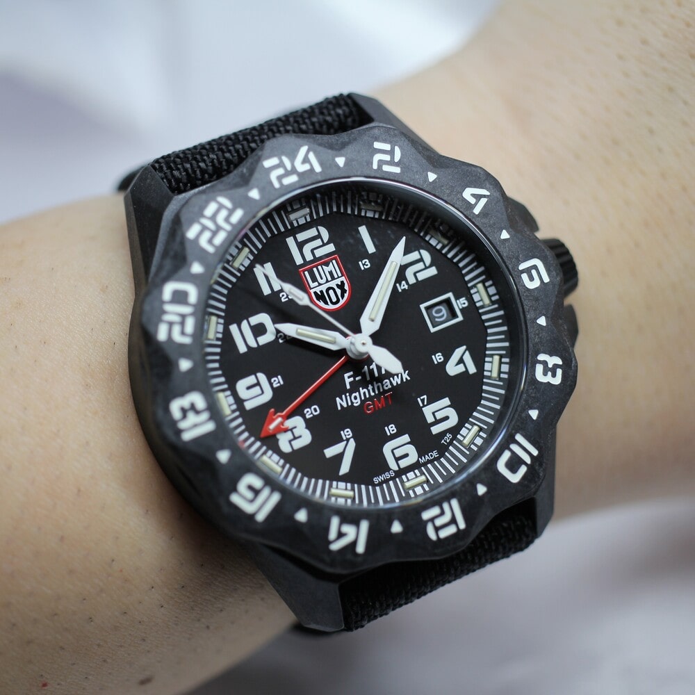 【Luminox】F-117 NIGHTHAWK 6440 SERIES Ref.6441を徹底レビュー