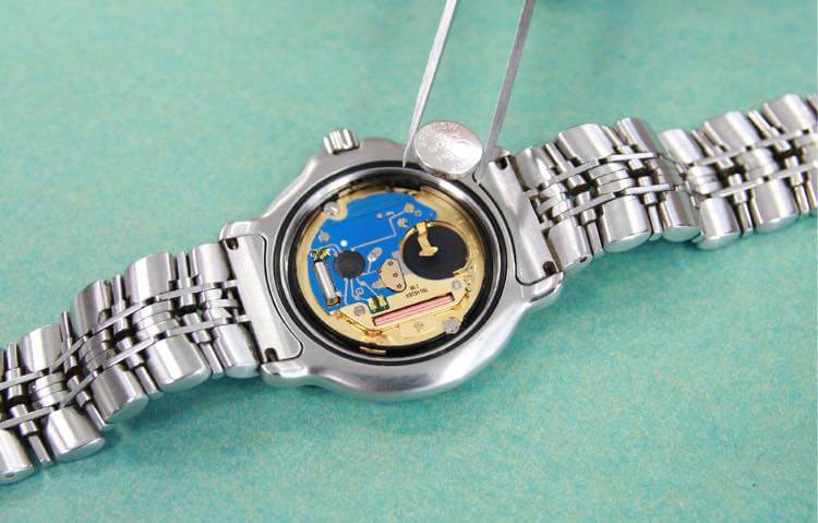 【TiCTACソラマチ店】電池交換・ベルト洗浄・ベルト交換や分解掃除、各種修理承っております!