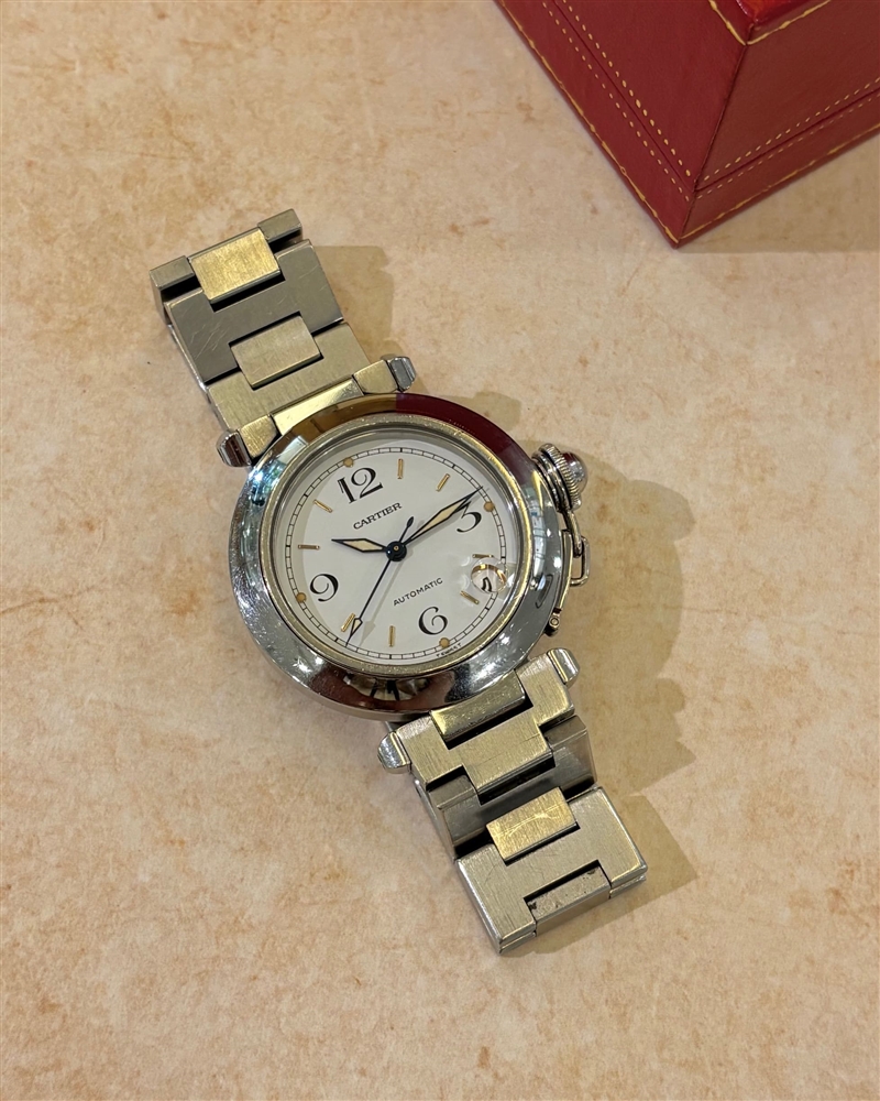 【Cartier(カルティエ)】個性とエレガンスが共存する名作、パシャC【福岡パルコ店】