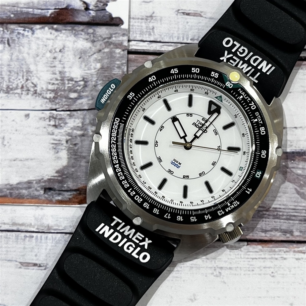 【TIMEX】流行と文化を生み出した90’sカルチャーの自由・個性