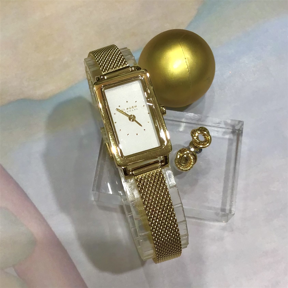 【SKAGEN】金色のクリスマスギフト☆