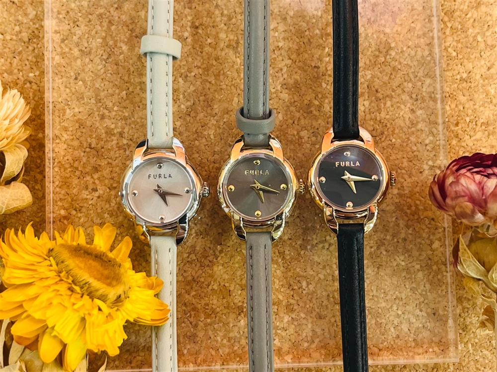 【FURLA】小さくてかわいい腕時計のご紹介！