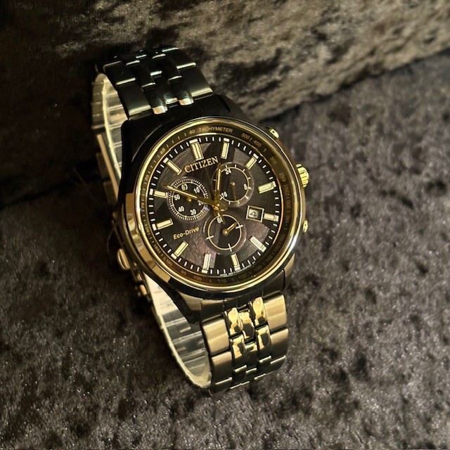 【CITIZEN COLLECTION】高級感溢れるブラック×ゴールド！エコ・ドライブ50周年記念モデル！