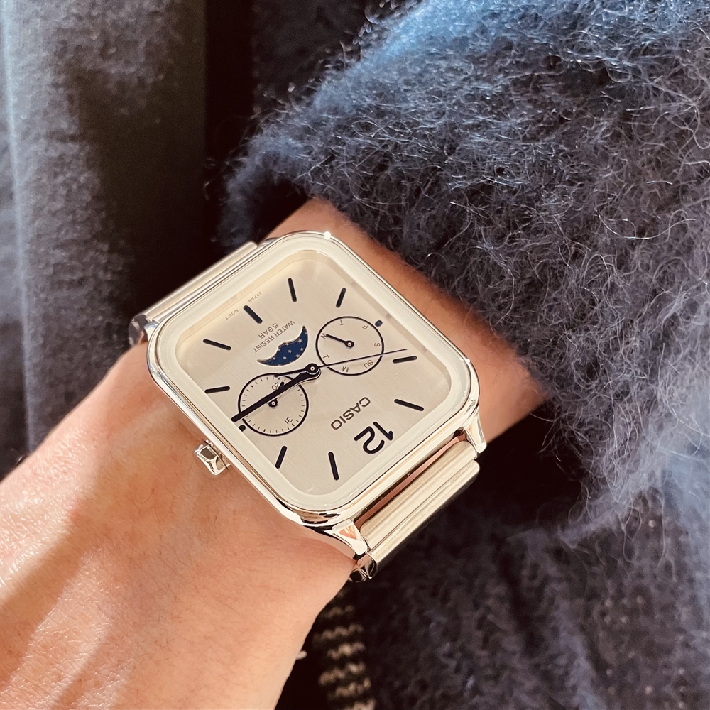 【CASIO】ムーンフェイズのカジュアルウォッチ！