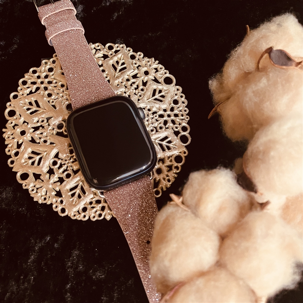 【KUROCURRANT】アップルウォッチの替えベルトございます。