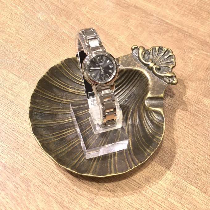 【CITIZEN xC】シルバー×ブラックの寒色カラー！