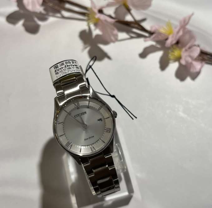 【CITIZEN COLLECTION】薄型シンプルデザインの電波時計！
