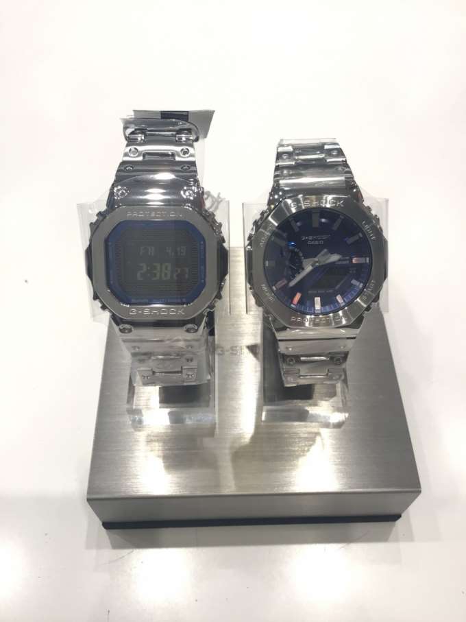《G-SHOCK》鮮やかなブルーを採用したフルメタルシリーズ