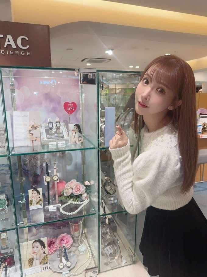 三上悠亜さんがご来店されました！
