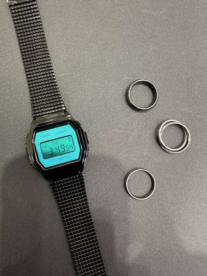 【CASIO】予約分完売のブラックデジタル