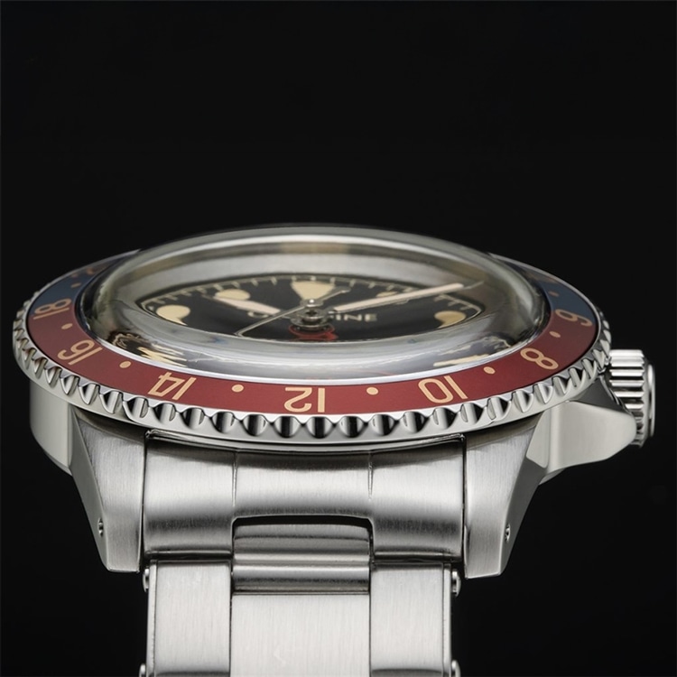 最新作の 1960年代のGMT第2世代を再現した新作！【OUTLINE GMT-1960 完成品（エンジン）
