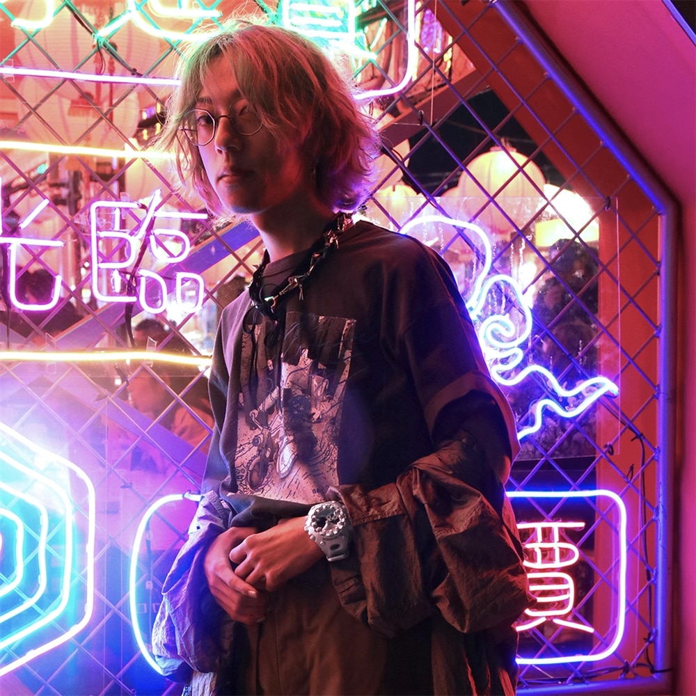 【G-SHOCK】近未来的デザインの“トガった”新作『GA-V01』シリーズが登場