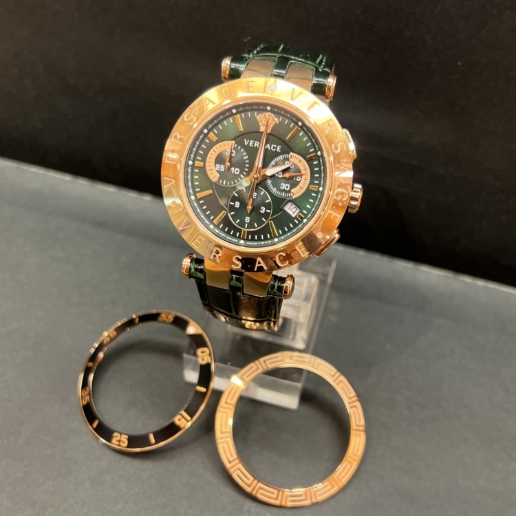 Versace ヴェルサーチ Vサーチ 腕時計 | hartwellspremium.com