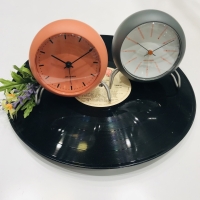 【ららぽーとエキスポ店】ギフトに最適☆アルネ・ヤコブセン置き時計