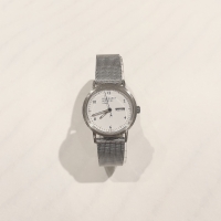 【MARGARET　HOWELL　idea】ギフトにおすすめ！シンプルで使いやすい腕時計