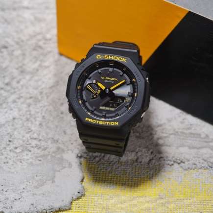 ブラックにイエローの“警戒色”を加えた【G-SHOCK】Caution Yellow登場