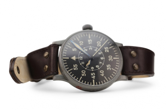 戦争が時計を磨いた。 「誇り高きSTOWAのパイロットウォッチ」
