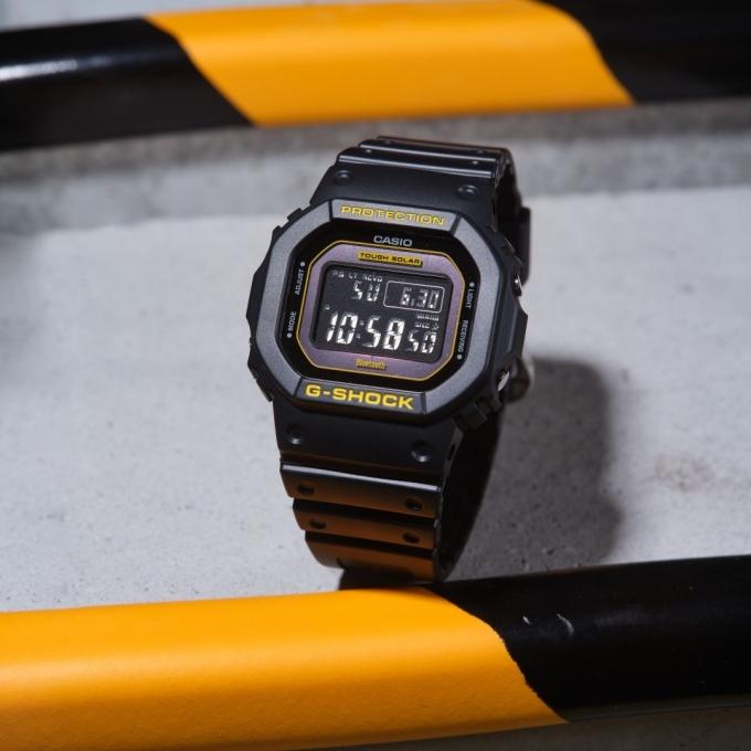 腕時計(デジタル)G-SHOCK protection 黒×黄 - 腕時計(デジタル)